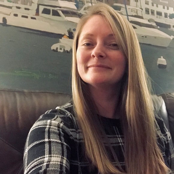 Meet your Posher, Katie - Picture 1 of 1